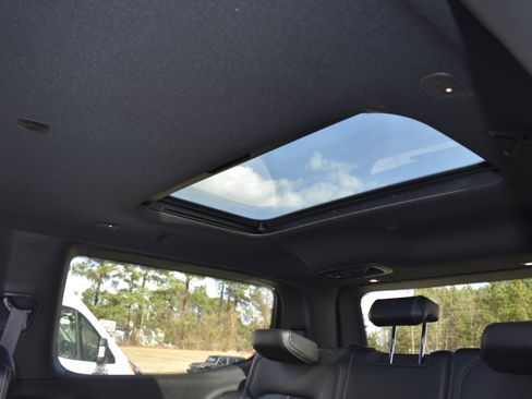 Used 2024 Jeep Wagoneer Series II w/ Convenience Group I image 30