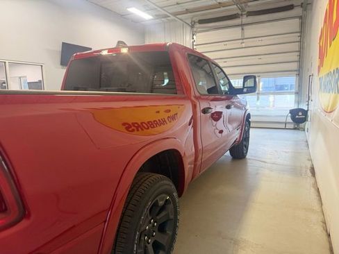 New 2026 RAM 1500 4x4 Crew Cab image 6