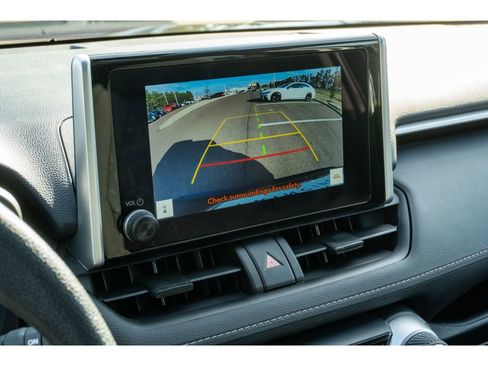 Used 2025 Toyota RAV4 XLE image 22