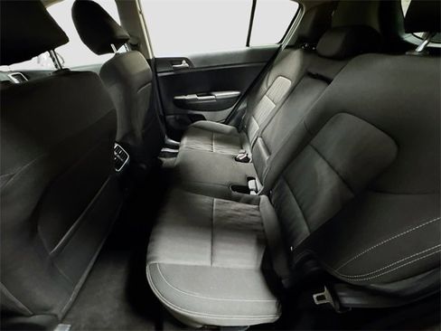 Used 2019 Kia Sportage LX image 24