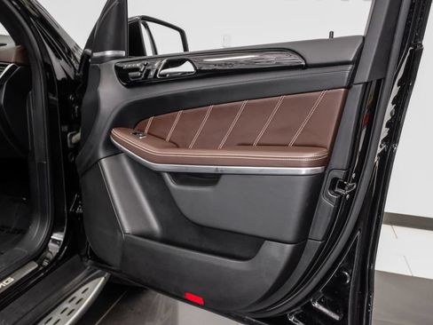Used 2016 Mercedes-Benz GL 63 AMG 4MATIC image 60