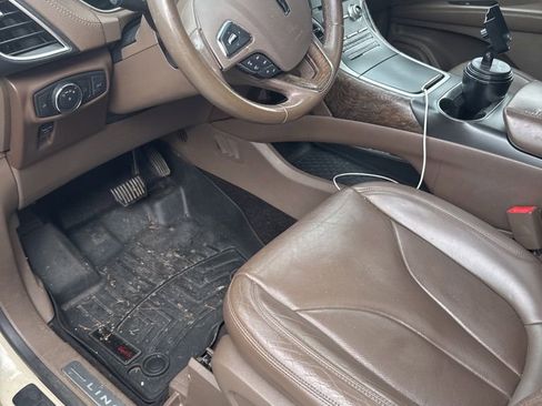 Used 2016 Lincoln MKX Reserve w/ Technology Package image 4