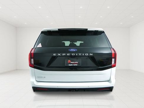 Certified 2025 Ford Expedition Active AWD/4WD image 6