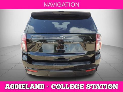 Used 2023 Chevrolet Suburban Z71 w/ Luxury Package AWD/4WD image 5