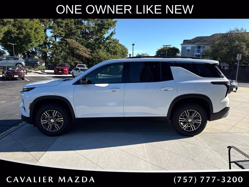 Used 2026 Chevrolet Traverse LT w/ Driver Confidence Package FWD image 4