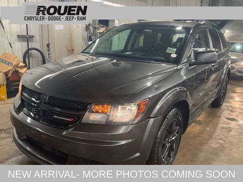 Used 2020 Dodge Journey SE w/ SE Popular Equipment Group FWD image 1