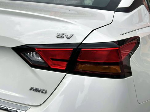Certified 2023 Nissan Altima 2.5 SV AWD/4WD image 9