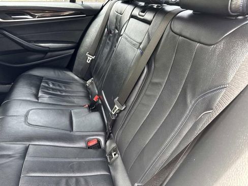 Used 2018 BMW 530e xDrive w/ M Sport Package 2 AWD/4WD image 13