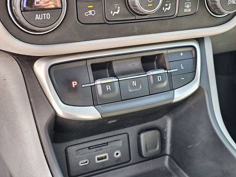 Used 2022 GMC Terrain SLT w/ Infotainment Package II AWD/4WD image 20