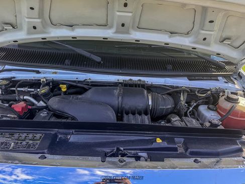 Used 2017 Ford E-450 and Econoline 450 Super Duty w/ Motorhome Prep Package RWD image 19