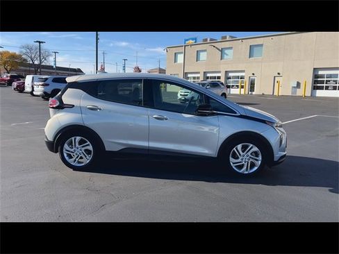 Certified 2022 Chevrolet Bolt LT image 9