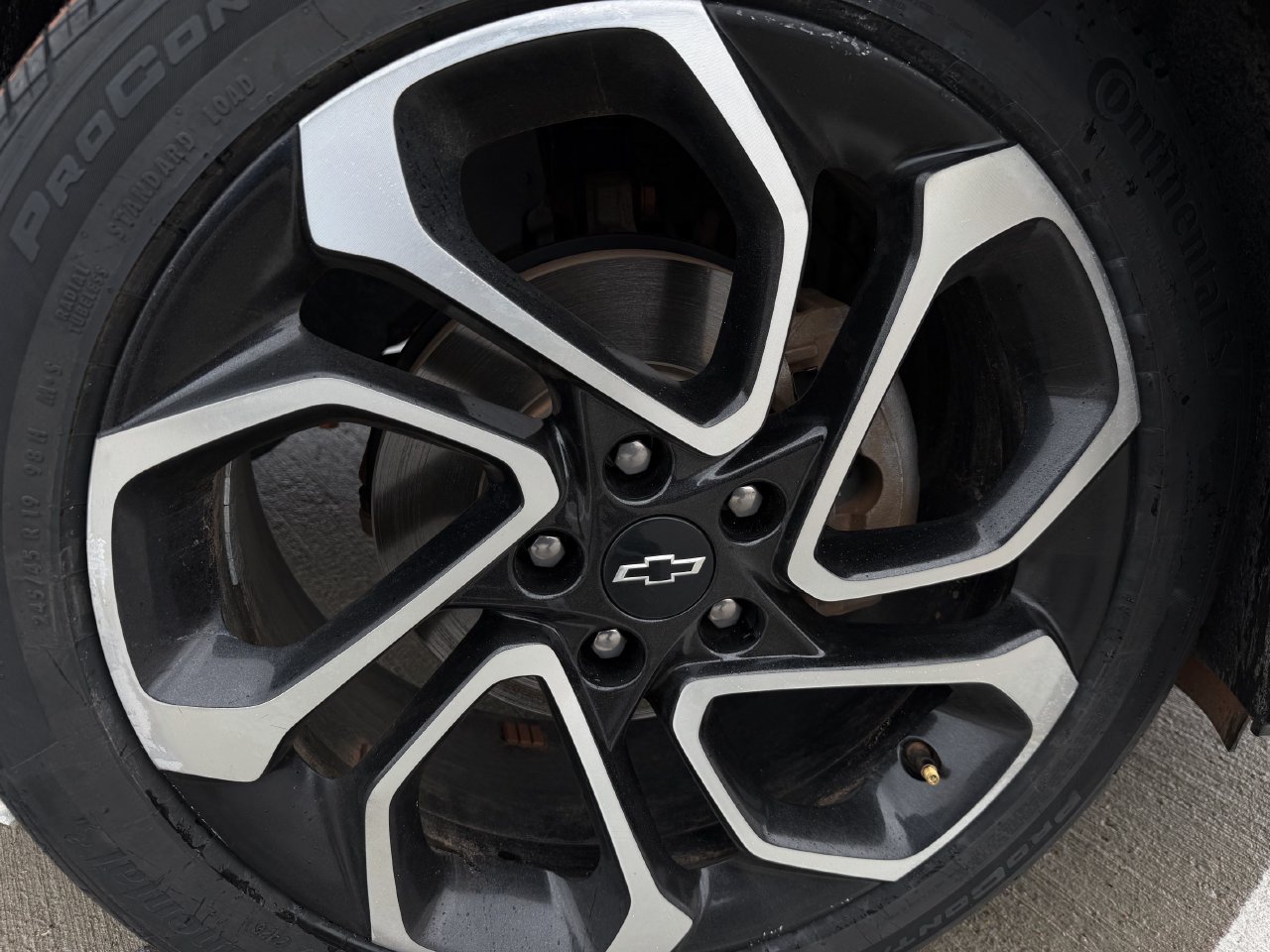 Used 2024 Chevrolet Trax RS FWD image 9