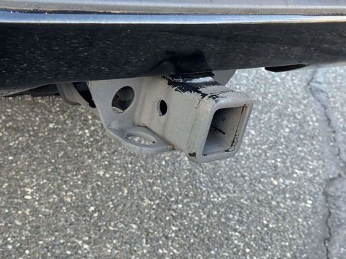 Used 2023 GMC Sierra 1500 AT4X image 9