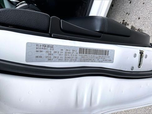 Used 2019 Jeep Grand Cherokee Altitude AWD/4WD image 35