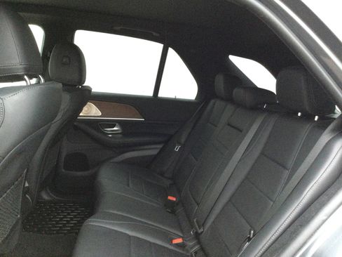 Used 2021 Mercedes-Benz GLE 450 4MATIC image 8