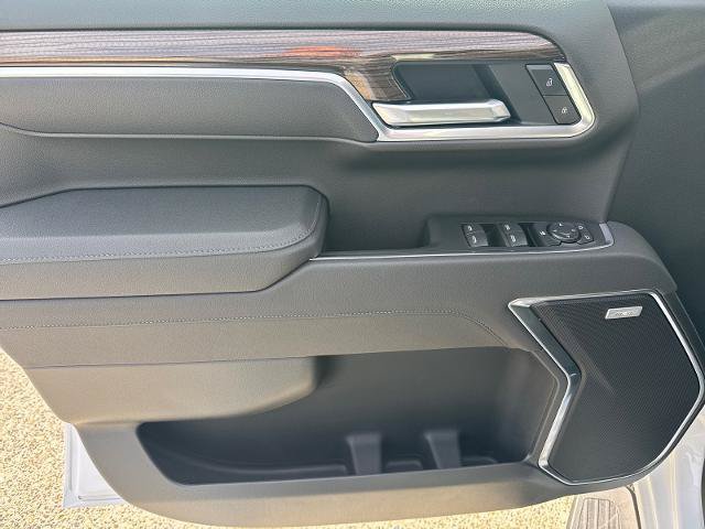 New 2026 Chevrolet Silverado 1500 RST AWD/4WD image 7