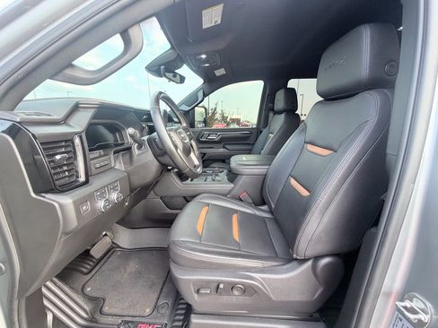Used 2024 GMC Sierra 2500 AT4 w/ Technology Package AWD/4WD image 20