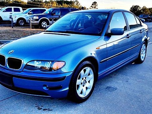 Used 2002 BMW 325i Sedan image 3