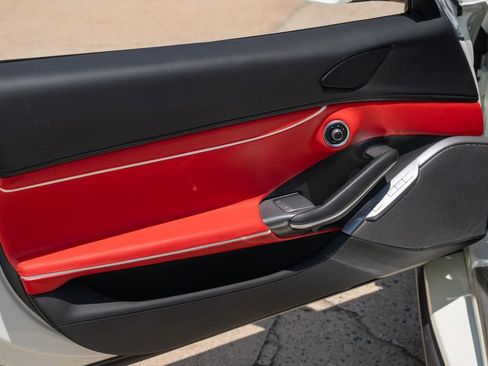 Used 2023 Ferrari Portofino M RWD image 28