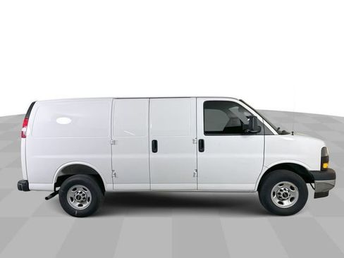 New 2025 GMC Savana 3500 w/ Driver Convenience Package RWD image 3