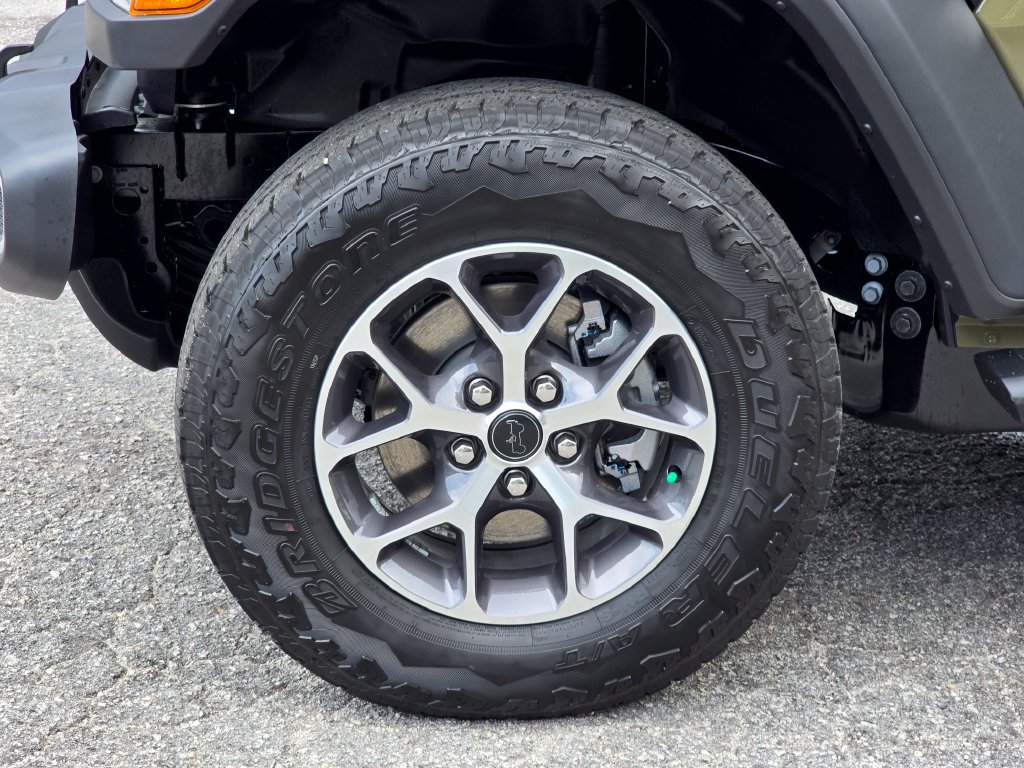 New 2026 Jeep Gladiator Sport AWD/4WD image 13