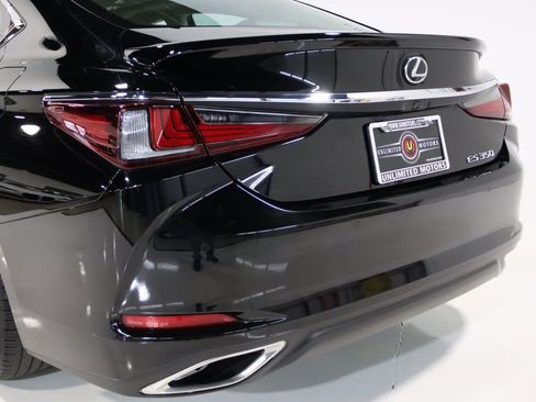 Used 2022 Lexus ES 350 w/ Premium Package image 70