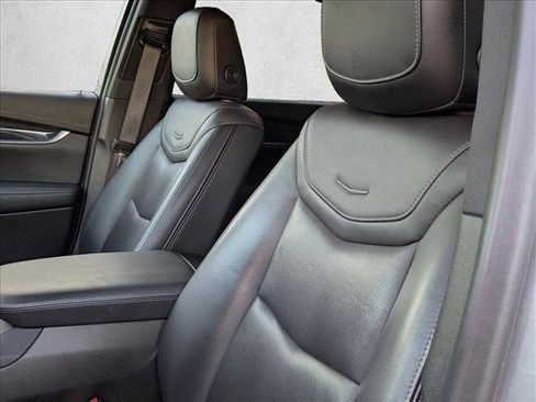 Used 2023 Cadillac XT5 Premium Luxury w/ Technology Package image 12