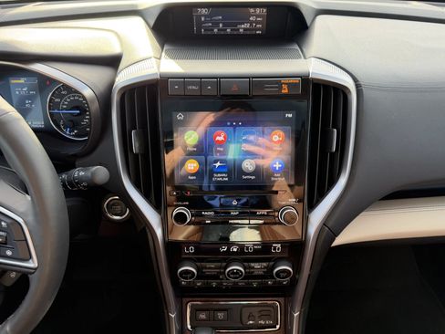 Used 2022 Subaru Ascent Touring AWD/4WD image 29
