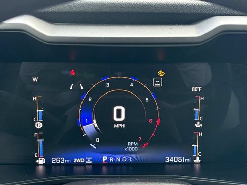 Used 2023 Chevrolet Colorado Trail Boss AWD/4WD image 17