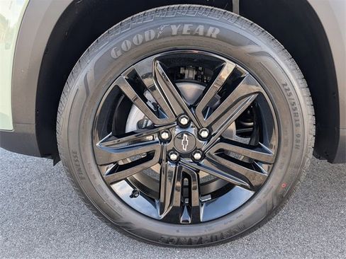 New 2026 Chevrolet Trax ACTIV w/ Sunroof Package image 13