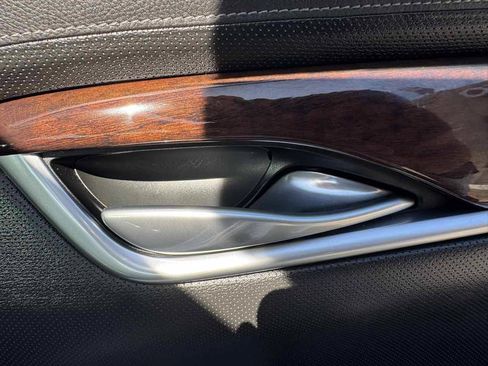 Used 2017 Cadillac XTS Luxury FWD image 39