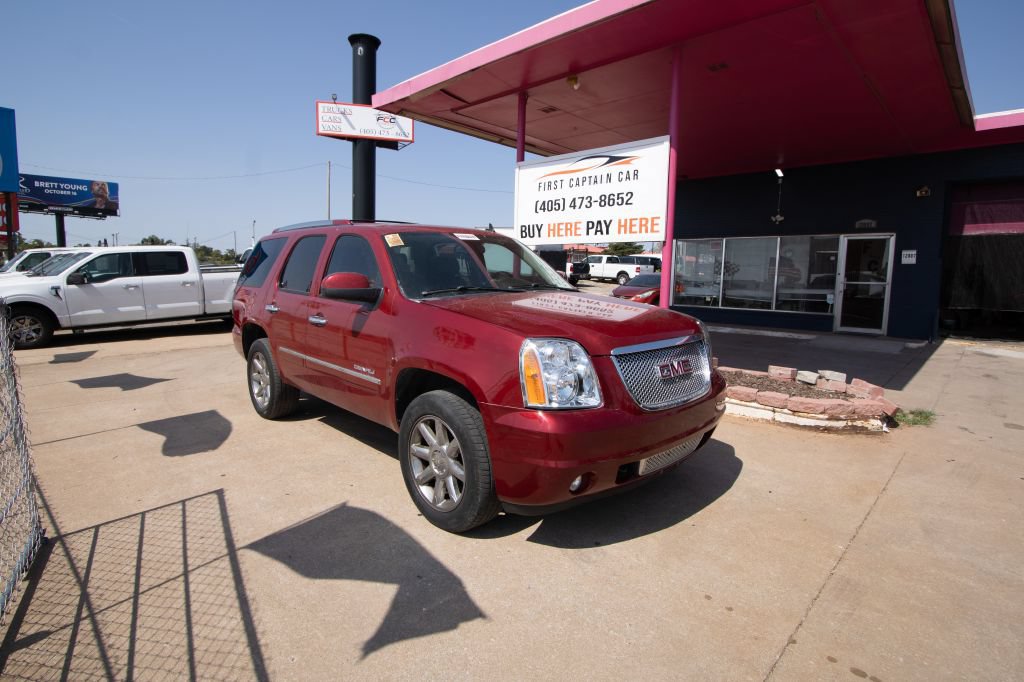 Used 2012 GMC Yukon Denali AWD/4WD image 1