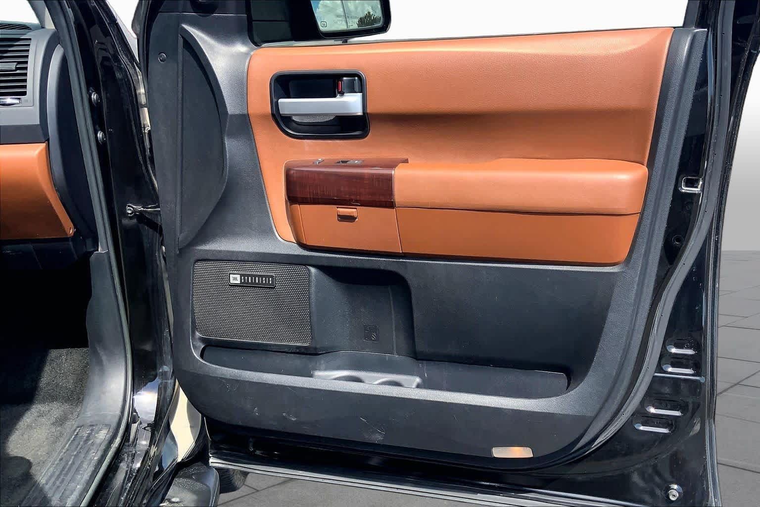 Used 2014 Toyota Sequoia Platinum AWD/4WD image 23