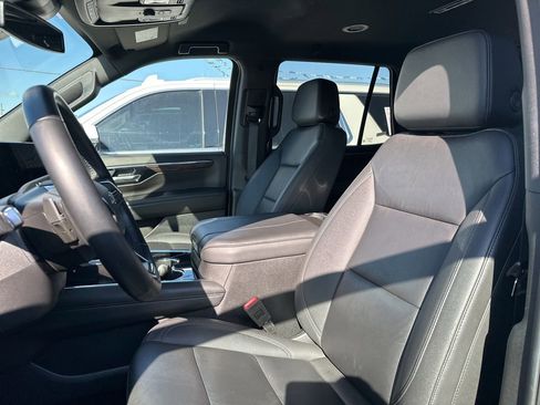 Used 2025 Chevrolet Tahoe Z71 image 8