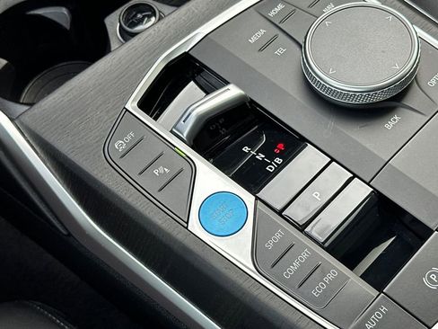 Used 2023 BMW i4 eDrive35 image 23