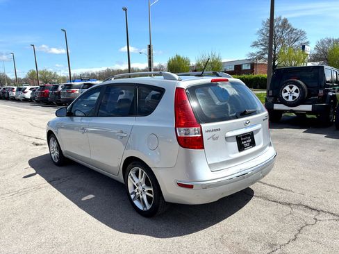 Used 2011 Hyundai Elantra image 5
