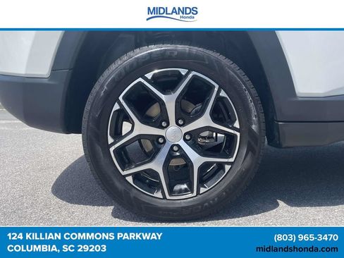 Used 2024 Jeep Compass Limited AWD/4WD image 7