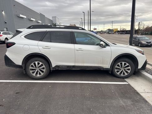 Used 2020 Subaru Outback Premium image 2