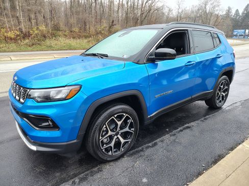 New 2026 Jeep Compass Limited image 4