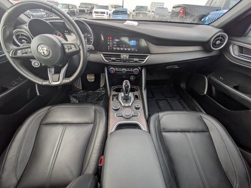 Used 2022 Alfa Romeo Giulia Ti image 12