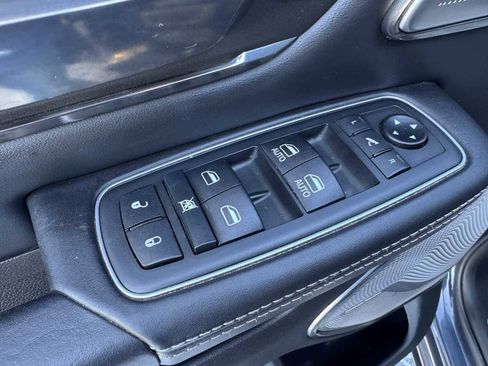 Used 2020 RAM 1500 Limited image 27