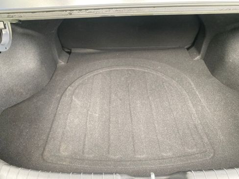 Used 2025 Hyundai Elantra SE image 29