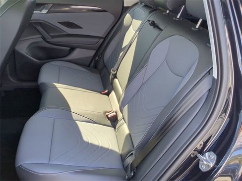 New 2026 Volkswagen Tiguan SE image 16