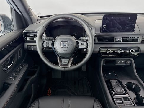 New 2025 Honda Pilot TrailSport image 22