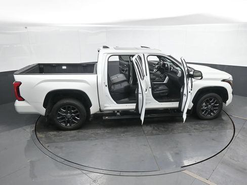 Used 2024 Toyota Tundra Platinum AWD/4WD image 48