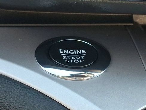 Used 2023 Ford Explorer XLT w/ Equipment Group 202A AWD/4WD image 26
