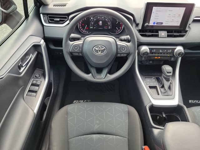 Used 2025 Toyota RAV4 XLE w/ Convenience Package FWD image 16