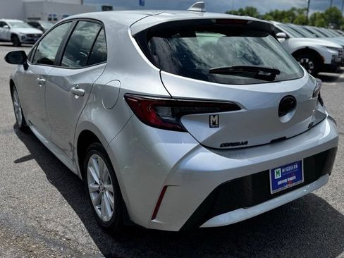 Used 2025 Toyota Corolla SE FWD image 6