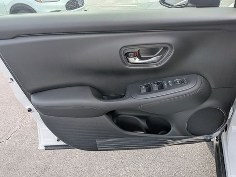 New 2026 Honda HR-V LX image 11