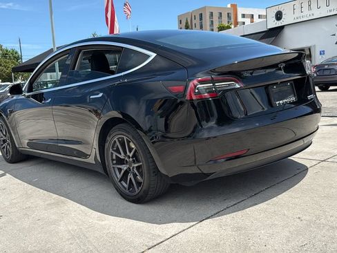 Used 2019 Tesla Model 3 Mid Range RWD image 12